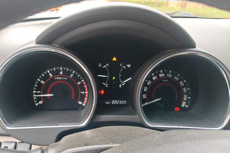 Used Toyota Highlander 2011 2.7L Two-Wheel Drive 5-Seater Sport Edition Instrument Cluster
