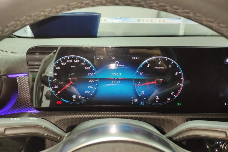 Used Mercedes-Benz A-Class 2021 A 200 L Sport Sedan Fashion Model
