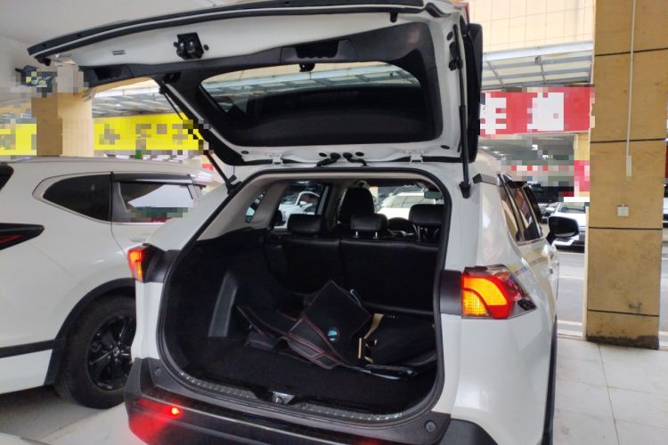 Used Toyota RAV4 2021 2.0L CVT Two-Wheel Drive Urban Edition Trunk