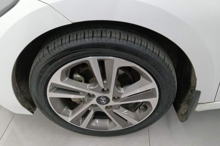 Used Hyundai Elantra (6th Generation / Lingdong) 2016 1.6L Automatic ZhiXuan – Elite Version