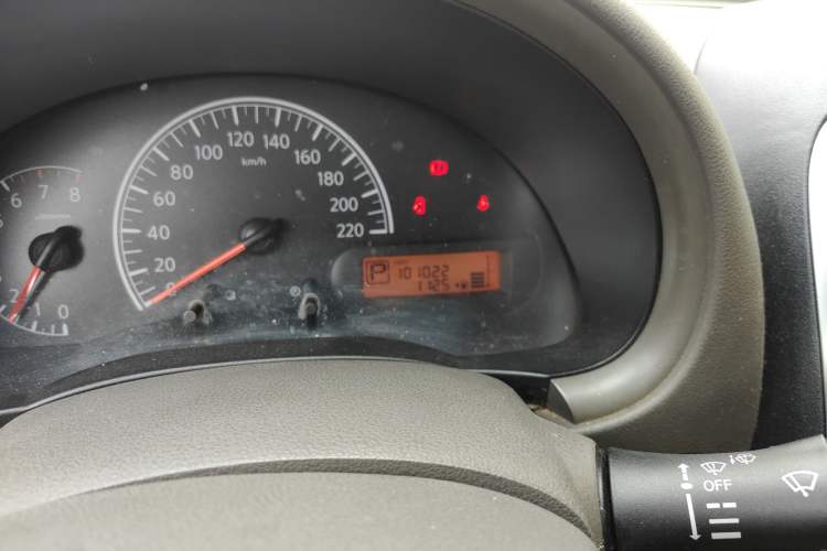 Used Nissan Sunny 2011 1.5XE CVT Comfort Edition Odometer Close Up