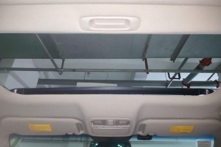 Used Hyundai Azera 2006 3.3 Top-of-the-Line Version Headliner