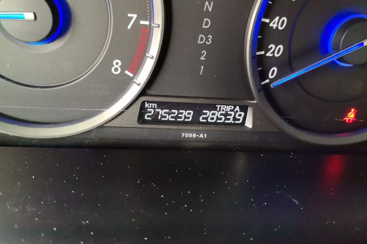 Used Honda Crosstour 2012 2.4L Luxury Edition Odometer Close Up