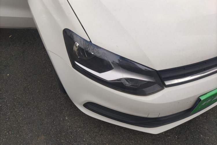 Used Volkswagen Polo 2014 1.4L Manual Fashion Edition