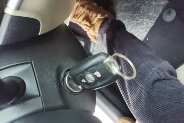 Used Buick Verano 2019 Sedan 15S Automatic Leading Model Vehicle Key