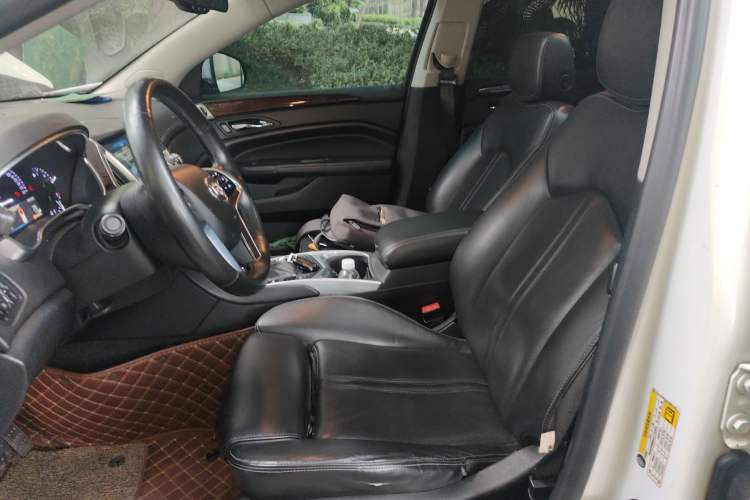 Used Cadillac SRX 2015 3.0L Elite Model
