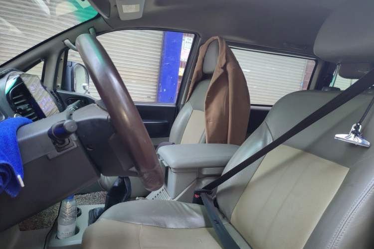 Used FORTHING Lingzhi 2017 M3L 1.6L 7-Seater Comfort Model