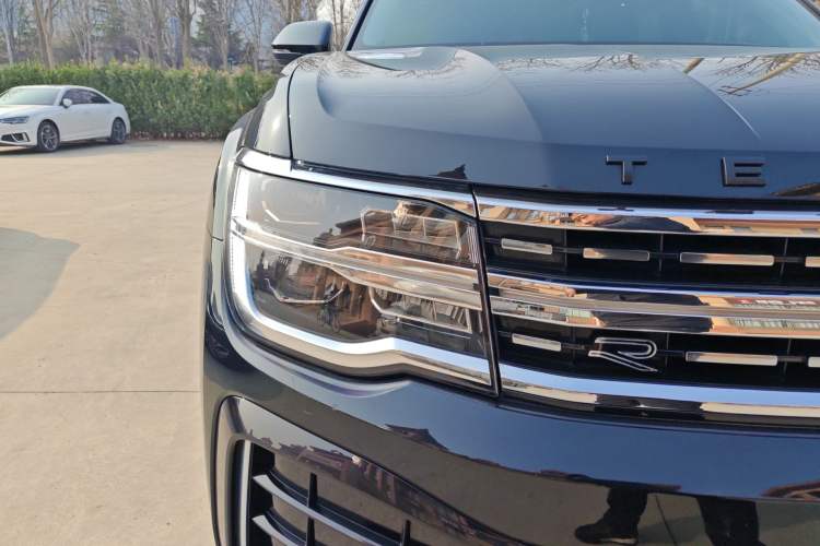 Used Volkswagen Teramont X 2023 Facelift 380TSI Four-Wheel Drive Luxury Deluxe Edition Right Front Headlight