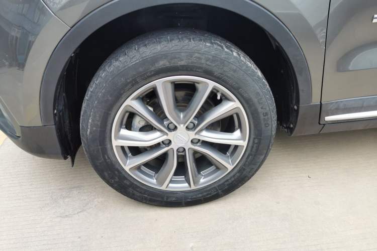 Used Geely Auto Emgrand X7 Sport 2018 1.8TD Automatic Two-Wheel Drive Smart Connect 4G Internet Edition