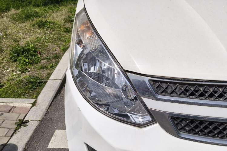 Used Wuling Rongguang V 2016 1.5L Standard Version
