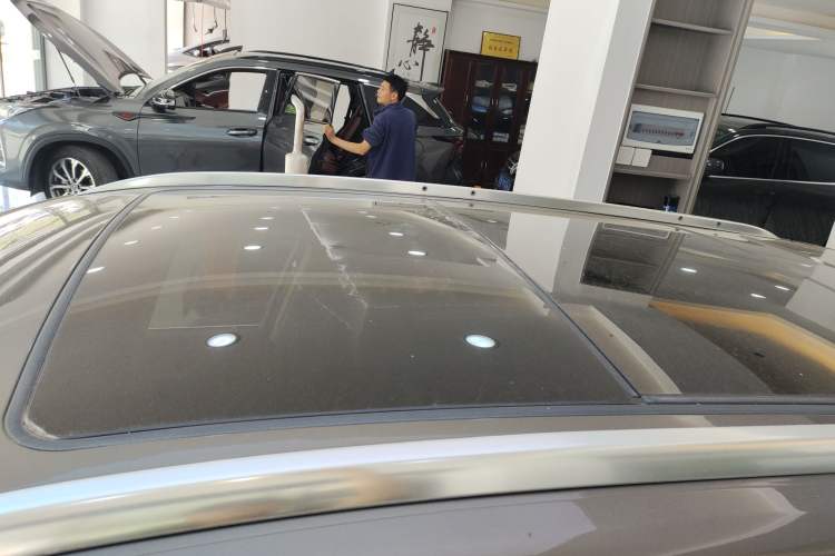 Used Buick Envision 2018 20T Two-Wheel-Drive Elite Model