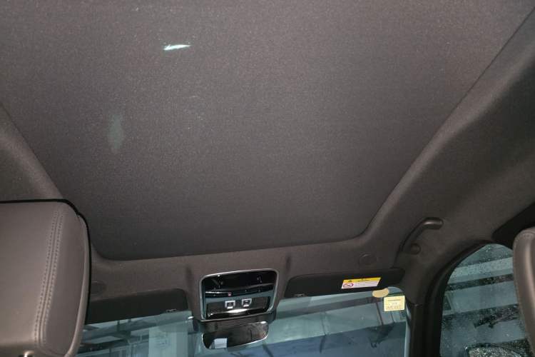 Used Land Rover Range Velar 2025 Dynamic HSE Headliner