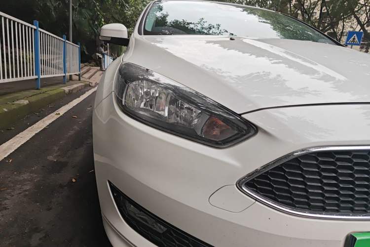 Used Ford Focus 2017 Hatchback EcoBoost 180 Automatic Sport Model