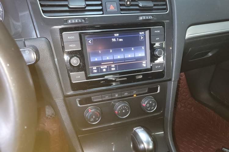 Used Volkswagen Golf 2018 230TSI Automatic Comfort Model
