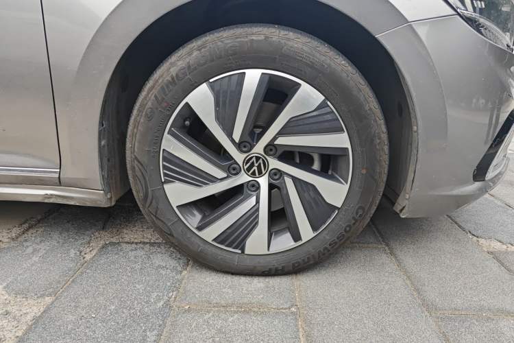 Used Volkswagen Passat New Energy 2020 430 PHEV Hybrid Luxury Edition China VI Standard
