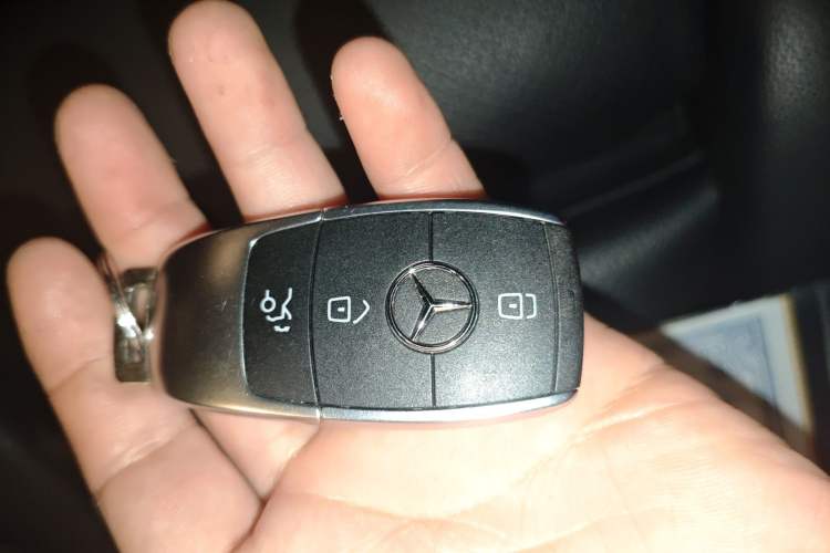 Used Mercedes-Benz GLC 2020 Facelift GLC 300 L 4MATIC Dynamic Edition
