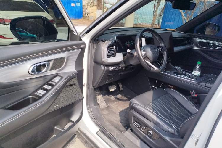 Used GAC Trumpchi GS8 2022 Linghang Series 2.0 TGDI Two-Wheel Drive Luxury Smart Connectivity Version (6 Seats) Driver Seat