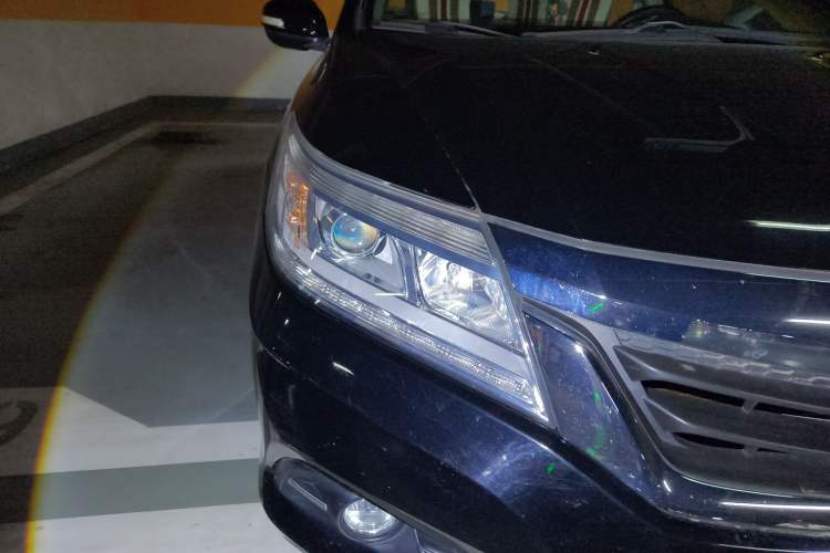 Used Honda Crider 2013 1.8L automatic luxury edition Right Front Headlight