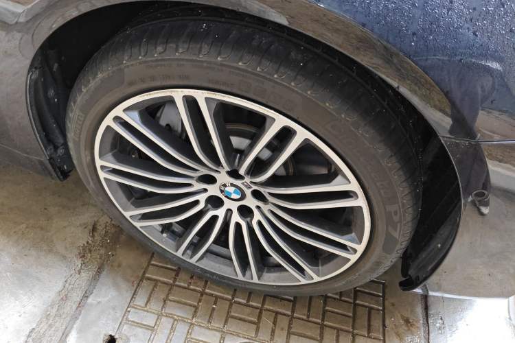 Used BMW 5 Series 2019 530Li Luxury Edition M Sport Package