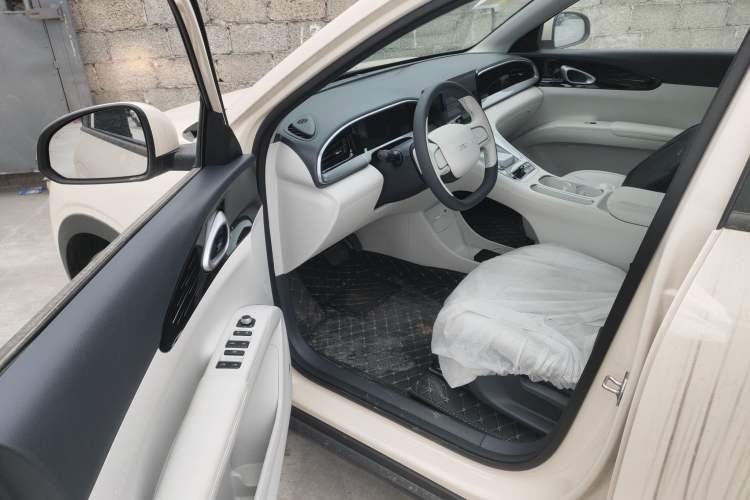 Used Geely Galaxy Geome 2026 Model 310km Youth Edition Driver Seat