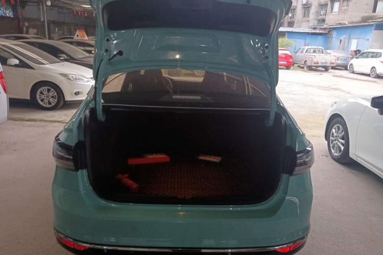 Used Volkswagen Lavida 2023 New Sharp 1.5L Automatic New Wish Edition