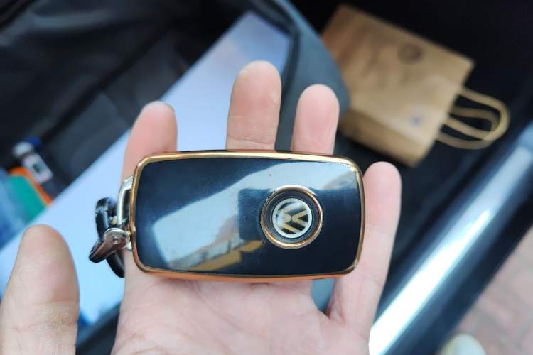 Used Volkswagen Tiguan 2015 1.8TSI Automatic Two-Wheel Drive Luxury Model Vehicle Key