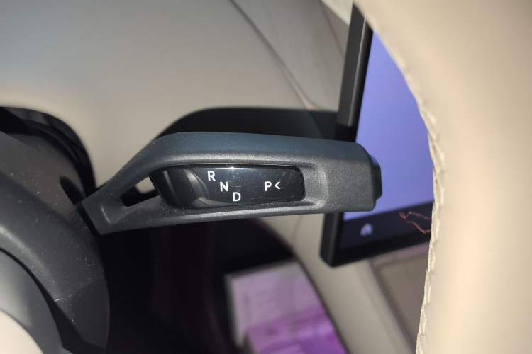 Used Xiaomi Auto YU7 2025 Ultra-Long Range High-Performance All-Wheel-Drive Max Edition
