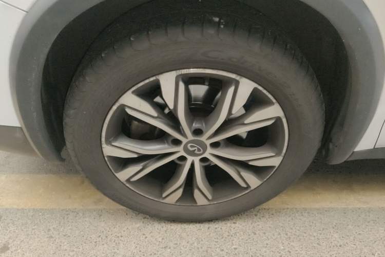 Used Infiniti QX30 2017 2.0T Four-Wheel Drive Sport Edition