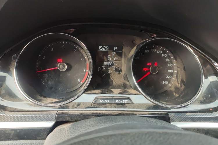 Used Volkswagen C-TREK 2017 230TSI DSG Comfort Version
