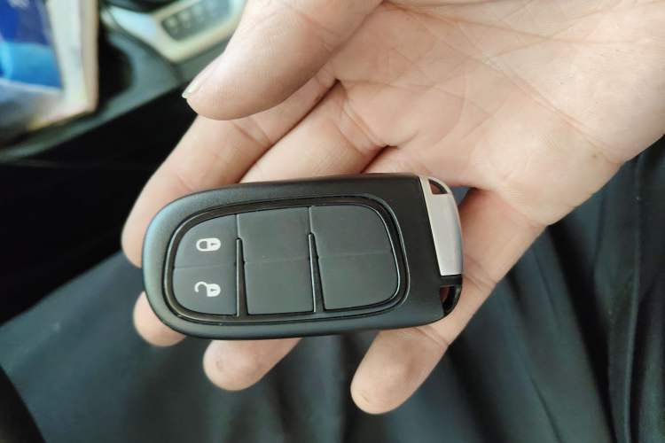 Used Jeep Cherokee 2016 2.0L Superior Edition