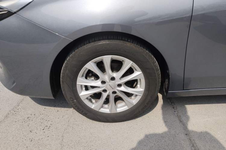 Used Roewe i5 2023 1.5L Manual Comfort Edition