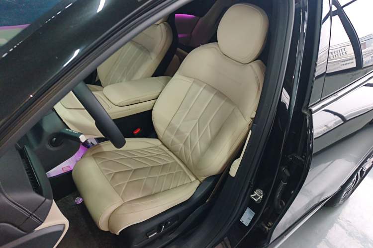 Used Nio ES6 2025 75 kWh
