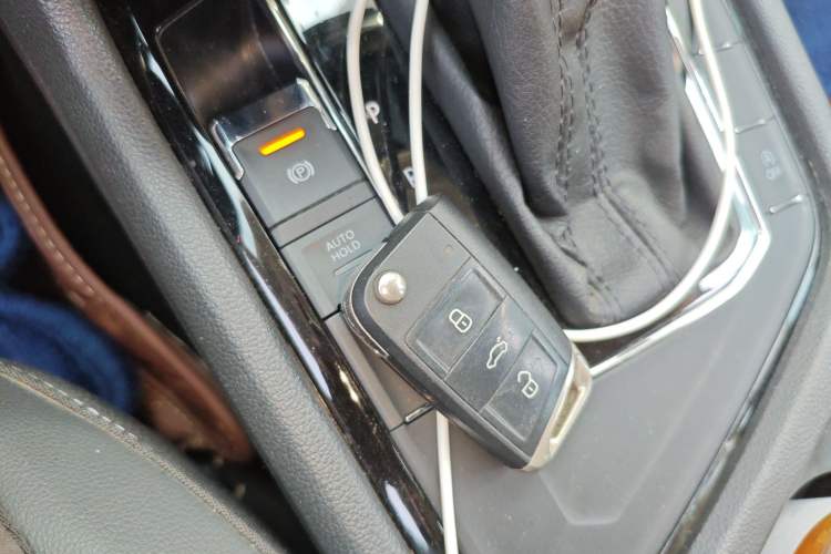 Used Volkswagen Tiguan L 2018 330TSI Automatic Two-Wheel Drive Comfort Edition Vehicle Key