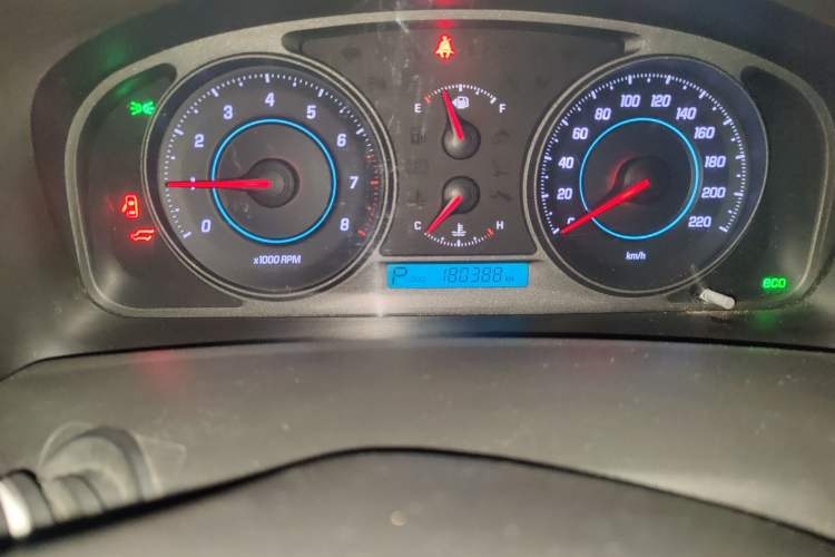 Used Chevrolet Captiva 2014 2.4L 4x4 Flagship Edition 7 Seats