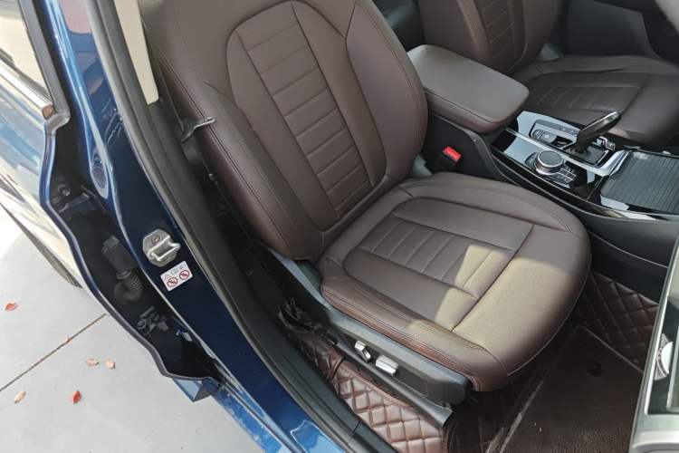 Used BMW X3 2018 xDrive25i M Sport Package China VI Right Front Seat