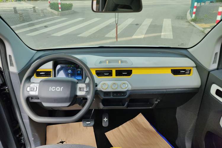 Used Chery QQ Ice Cream 2022 120km Conical Shape Lithium Iron Phosphate