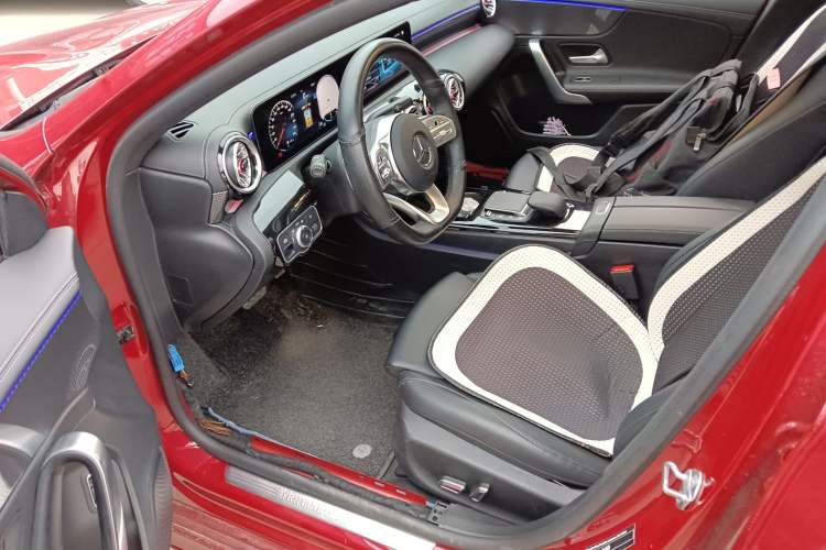 Used Mercedes-Benz A-Class 2022 Restyled A 200 L Sport Sedan Fashion Version
