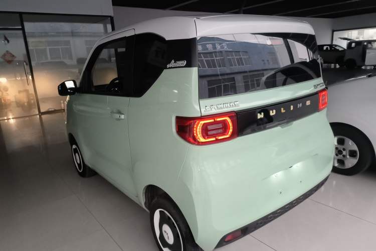Used Wuling Hongguang MINIEV 2022 Macaron Premium Model – Lithium Iron Phosphate
