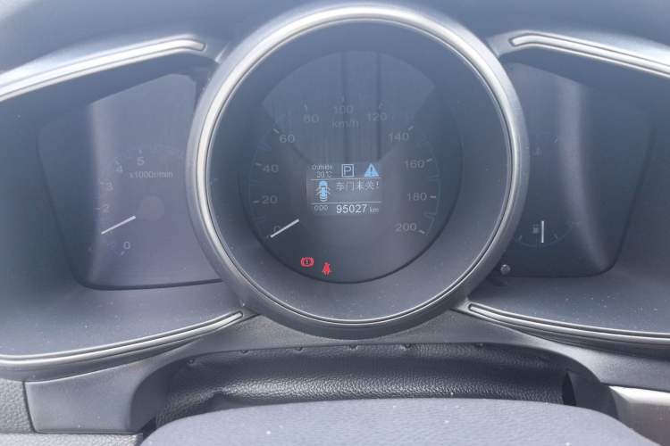 Used CHANGAN OSHAN CX70 2017 CX70T 1.5T Automatic Zunqing Edition
