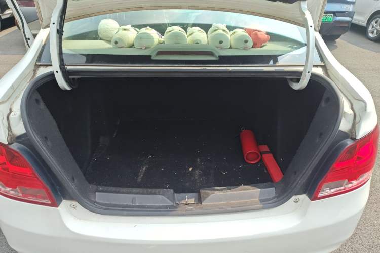 Used Chevrolet Sail 2015 Sail 3 1.5L Manual with Ideal Sunroof Edition Trunk