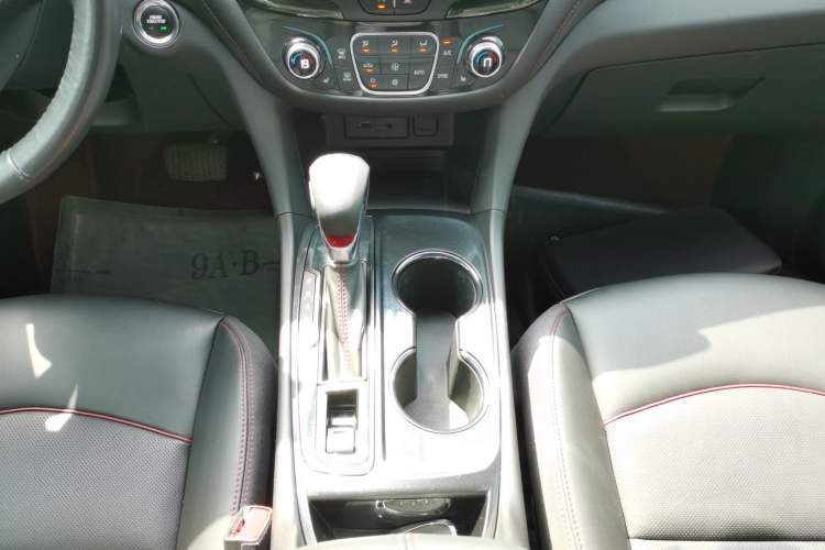 Used Chevrolet Equinox 2022 Mild Hybrid 550T RS Smart Boundary-Setting Edition