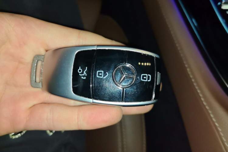 Used Mercedes-Benz E-Class 2016 E 200 L Sport Edition Interior 1