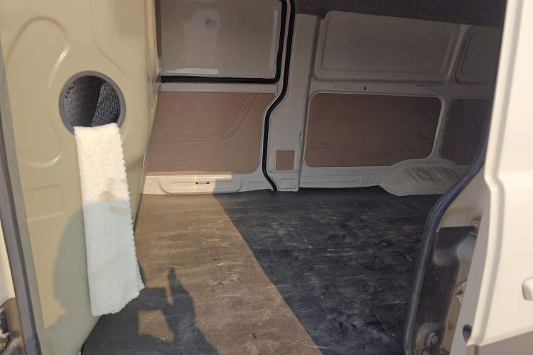 Used CHANGAN KUAYUE Xing V7 2022 1.6L Gasoline Comfort Version 2-Seat Dual-Side Doors DAM16KR Left Rear Seat