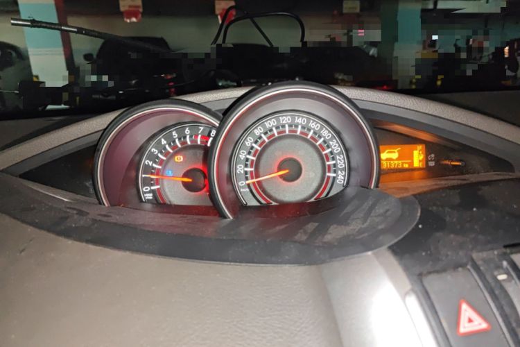 Used Toyota Verso 2015 180E CVT Crossover Edition