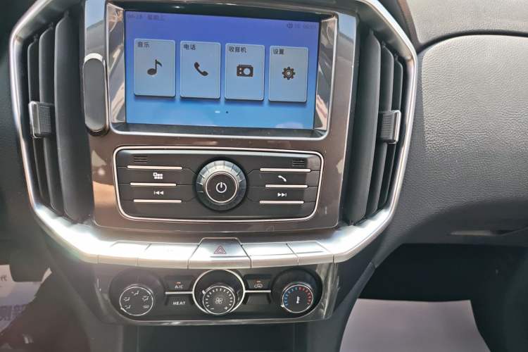 Used JMC Yuhu EV 2022 4x2 LX JX1032PSEF5BEV Audio And AC Panel