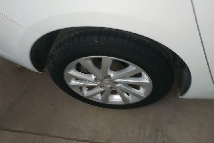 Used Buick Verano 2017 Sedan 15S Manual Entry-Level Model
