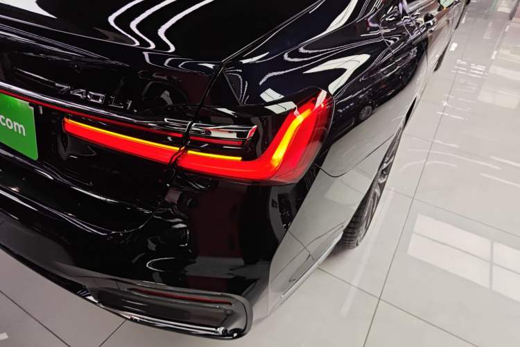 Used BMW 7 Series 2021 740Li Luxury Edition M Sport Package
