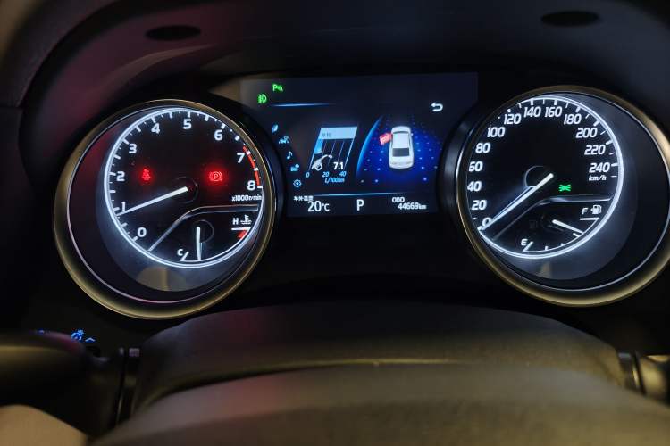 Used Toyota Camry 2018 2.0G Luxury Edition