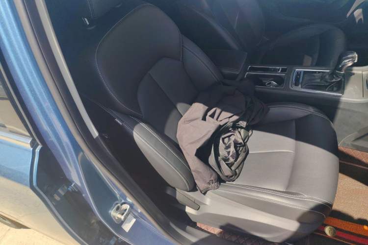 Used Roewe i6 2018 20T Automatic Flagship Edition
