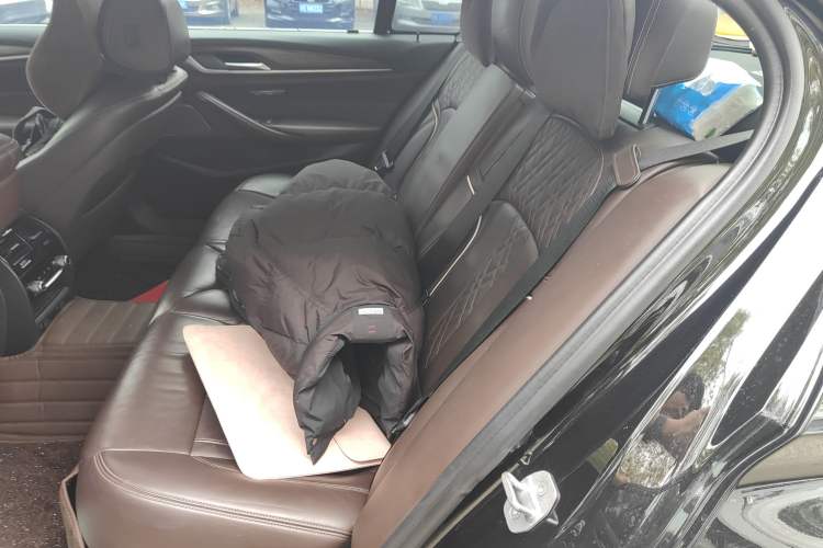 Used BMW 5 Series 2019 Facelifted 530Li Luxury Edition Premium Package Left Rear Seat